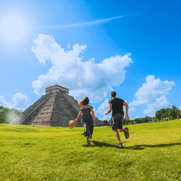 Tour Casa Tortugas + Chichén Itzá + Isla Mujeres en Catamarán
