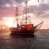 Atardecer romántico a bordo del galeón español Columbus en Cancún