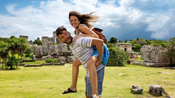 Isla Mujeres lancha + Tour a Tulum Clásico